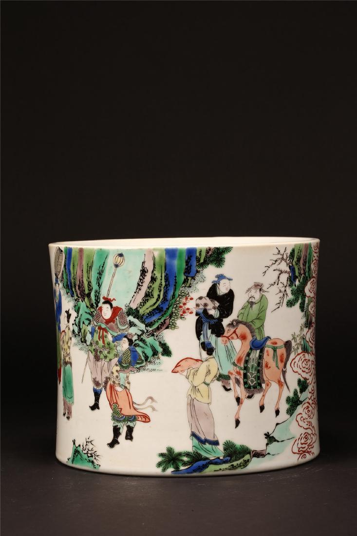 A CHINESE POLYCHROME PORCELAIN BRUSH POT (1 of 10)