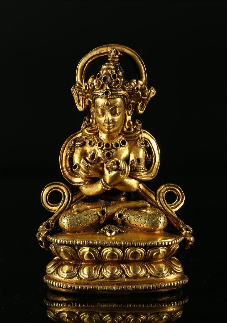 A CHINESE GILT BRONZE FIGURE OF VAJRASATTVA (1 of 10)