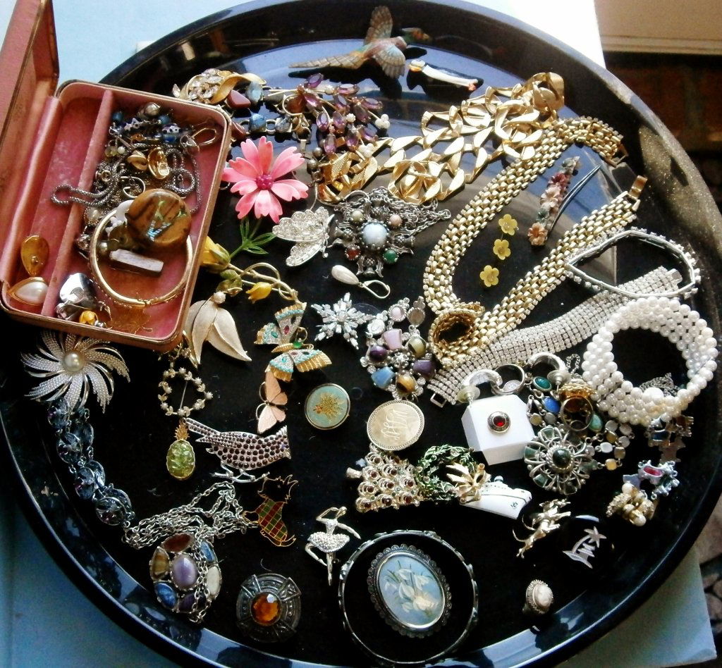 Assorted costume jewelry, bracelets, figural pins, etc (1 of 10)