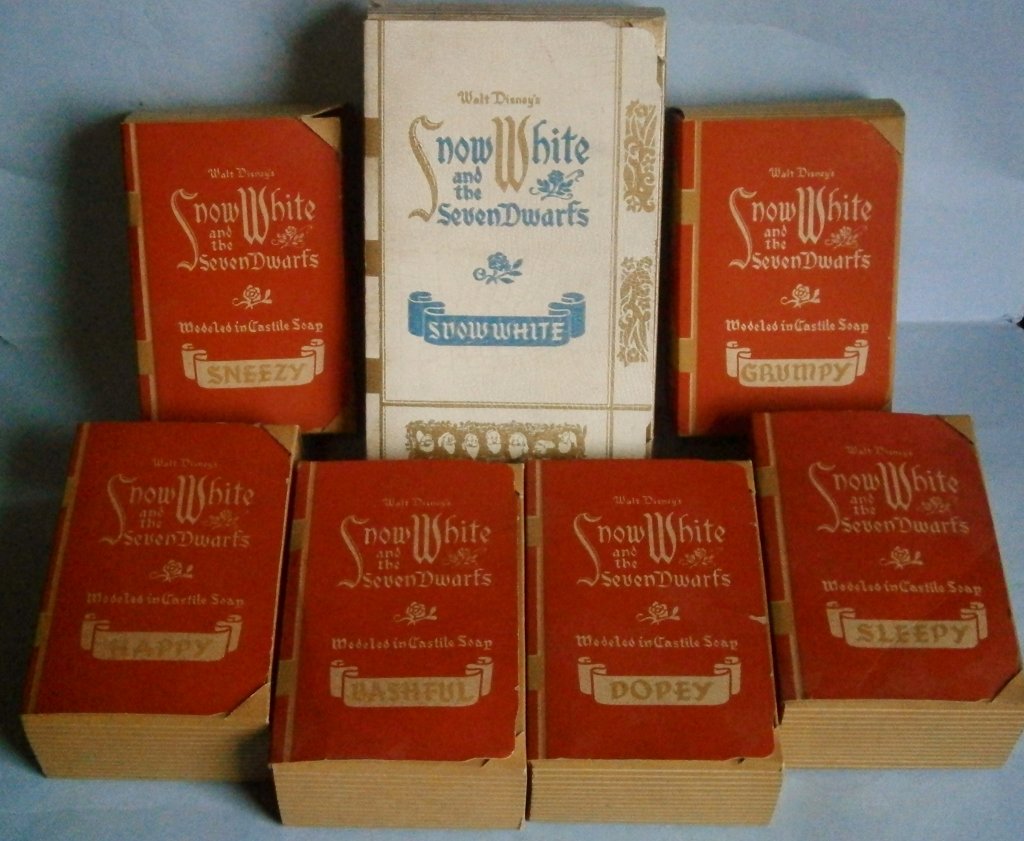 Walt Disney's Snow White and the Seven Dwarfs Soap Set (1 of 10)