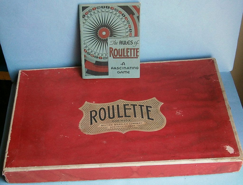 Milton Bradley Roulette Set in Original Box made in USA (1 of 6)