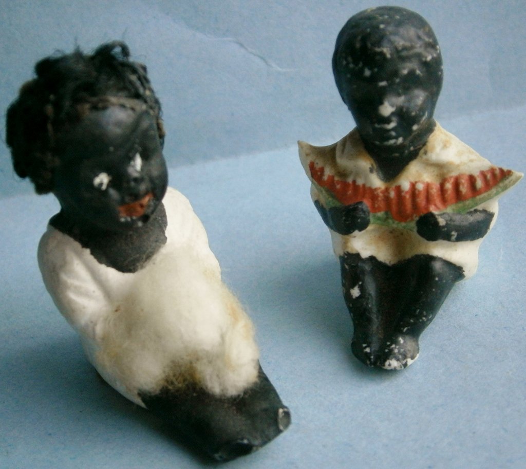 Pair of small Black Figurines (1 of 6)