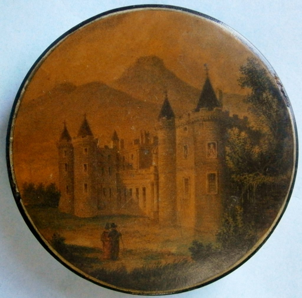 19th Century Snuff Box with Castle and Royal Couple (1 of 8)