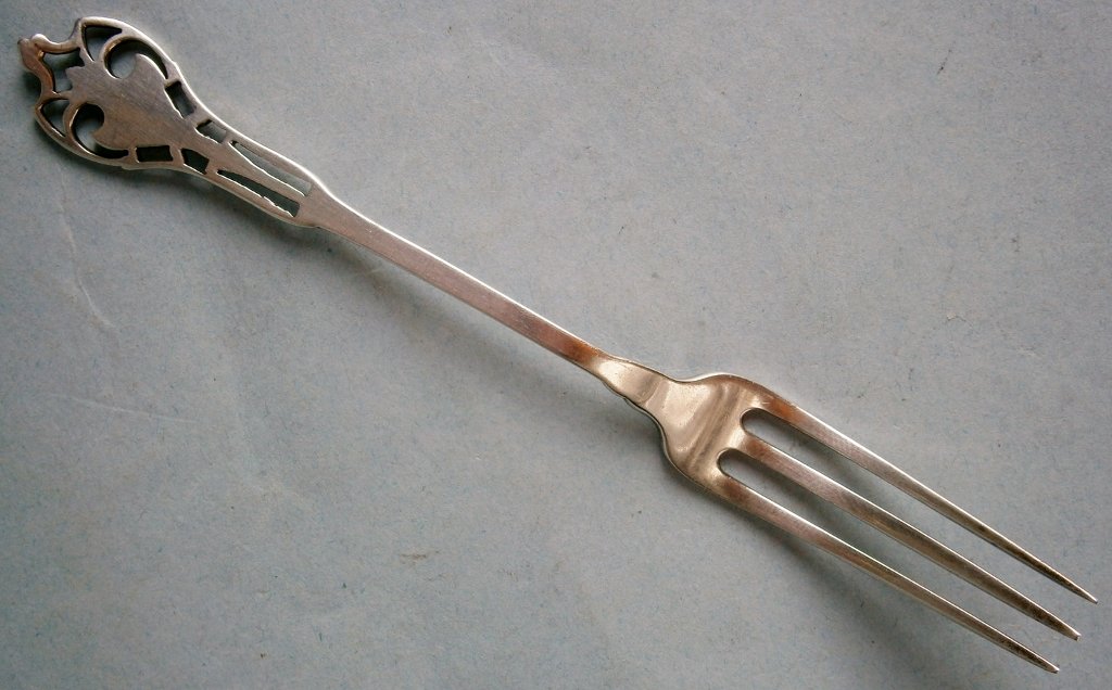Sterling Silver Berry Fork by Watson of Attleboro: Sterling Silver Berry Fork by Watson of Attleboro, Mass, vintage, 5 in. long, weighs 10.9 grams.