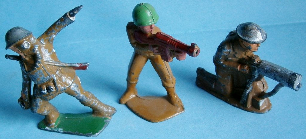 (3) Manoil Dimestore Army Soldiers (1 of 5)
