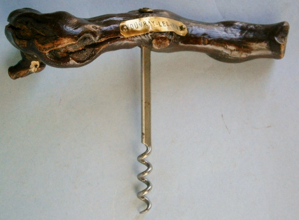 VOUVRY-LES-VINS Vintage Advertising Corkscrew (1 of 4)