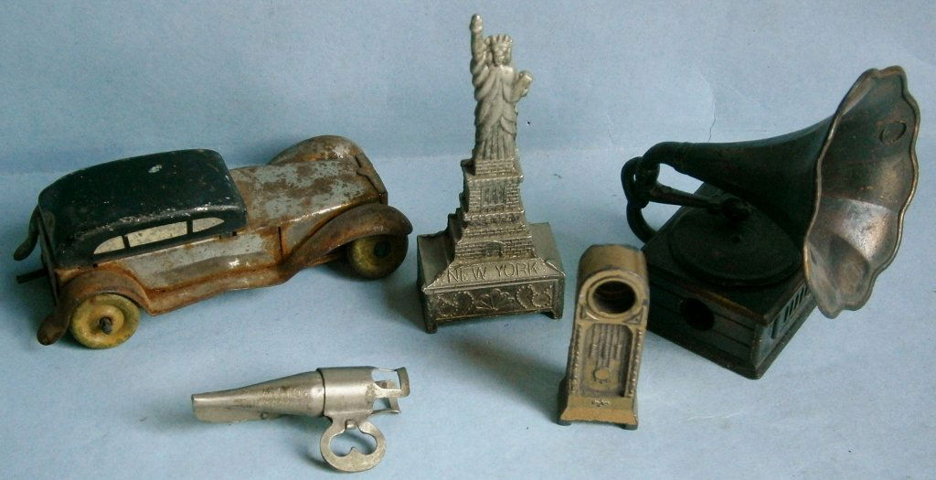 (5) Vintage Figural Pencil Sharpeners (1 of 7)