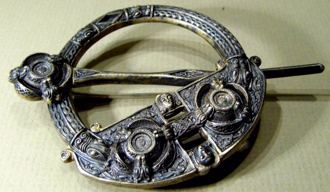 West & Sons Celtic Dublin Tartan Silver Sash Brooch (1 of 10)