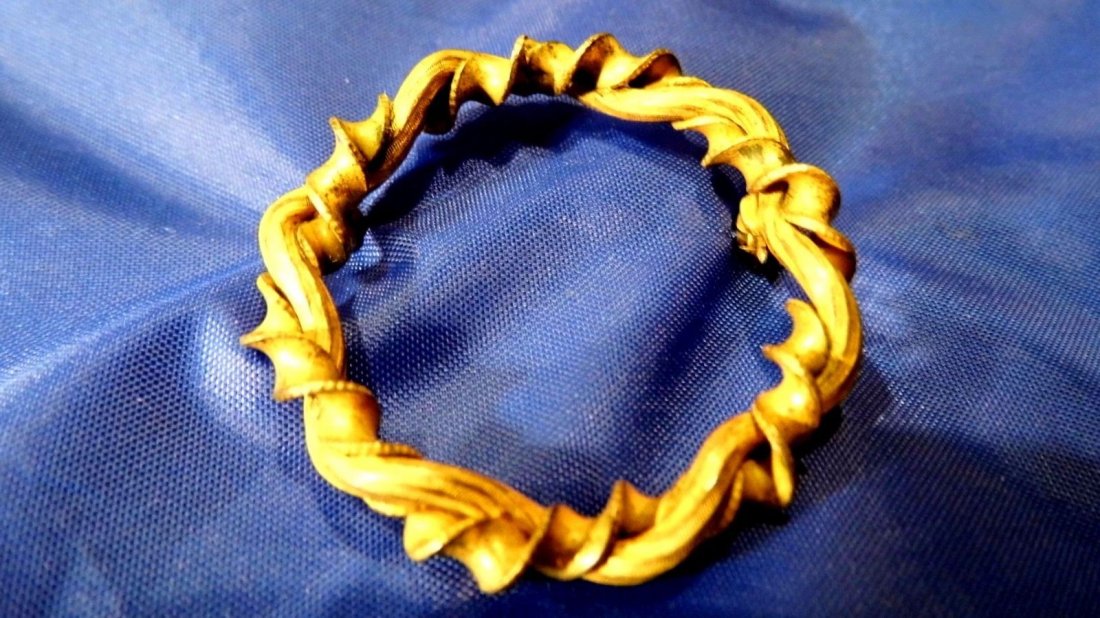 Antique Victorian Lemon Gilt Bronze Ribbon Brooch: Unique form. Ribbon intertwined around branch. Some loss to gilding. Still pretty.