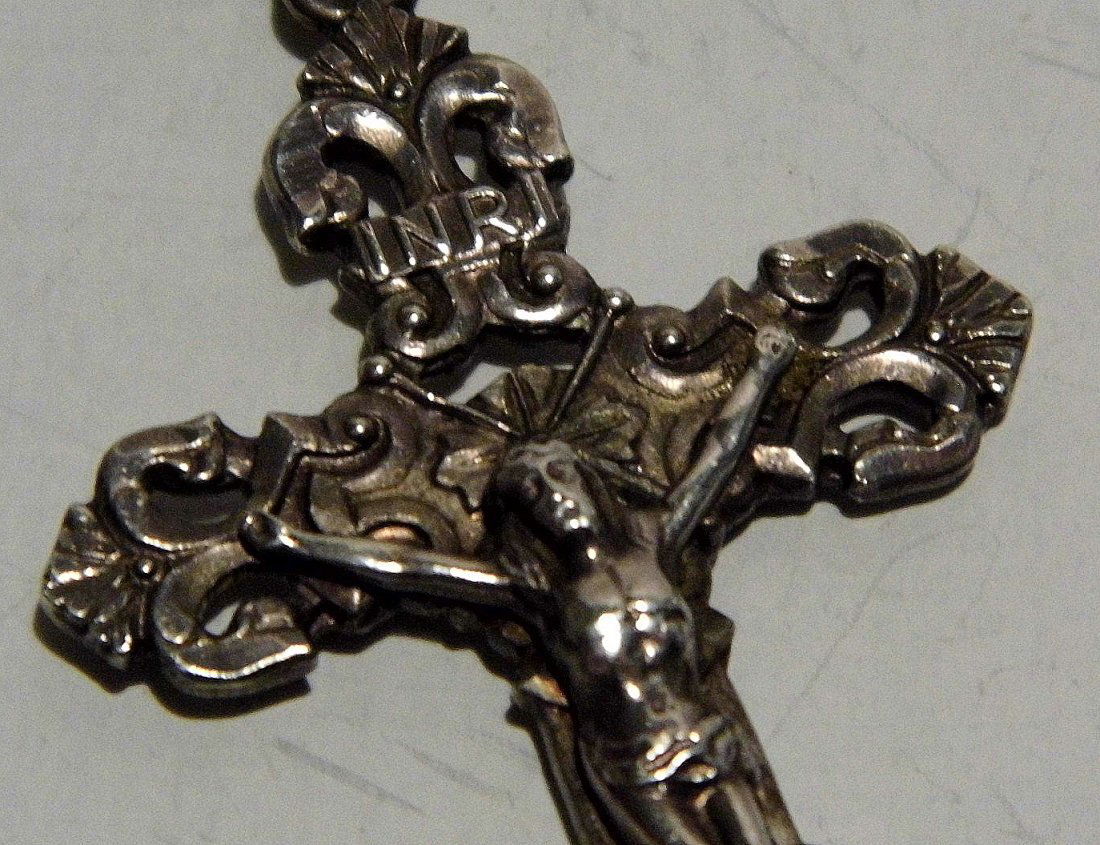 INRI Sterling Silver Vintage Crucifix Necklace Pendant (1 of 7)