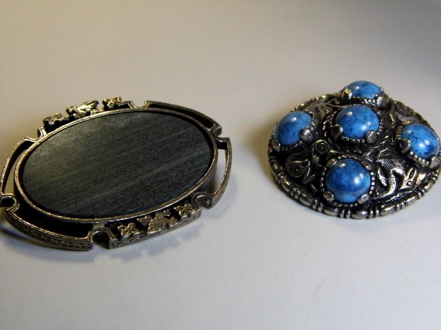 Pair British Celtic Design Pebble Stone Brooches (1 of 7)