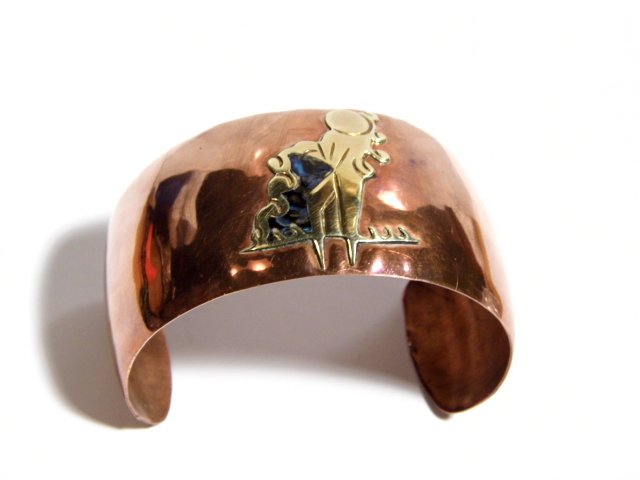 Beautiful Mexican Copper Shell Wide Cuff Bracelet Wolf (1 of 5)