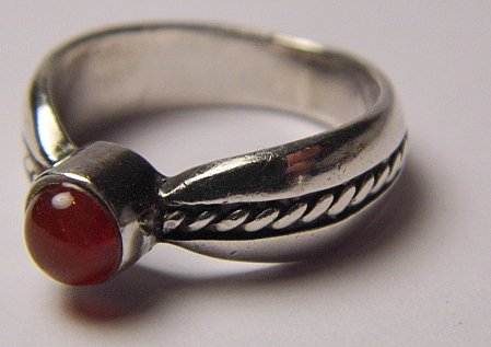 Vintage Sterling Silver Ring Carnelian Stone sz 7: Sterling silver mark interior of band. Size 7. Good condition.