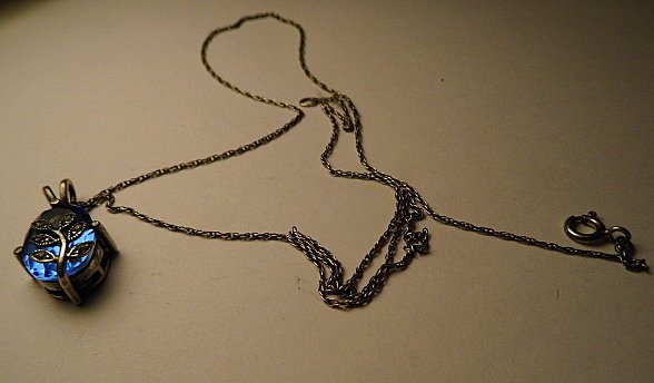 Vintage Avon Sterling Silver Pendant Necklace (1 of 5)
