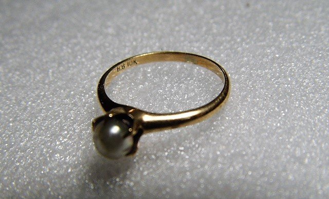 Vintage 10 Karat High Mount Solitaire Pearl Ring 6 1/2 (1 of 3)