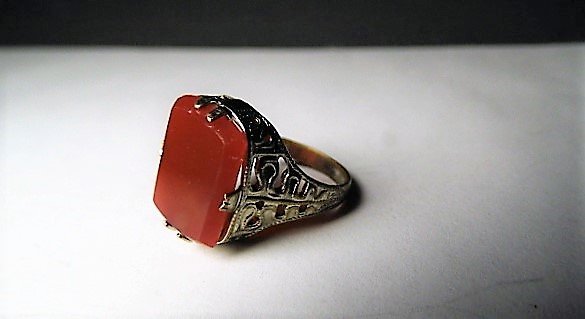 Silver Carnelian Vintage Asian Ring Petite sz 4: Incised dragon on each side. Stone is good. Some silver loss. Still a beautiful ring.