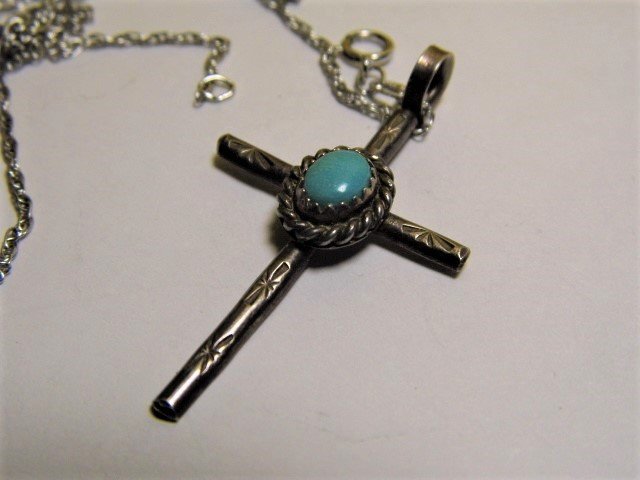 Navajo Cross Pendant Silver Necklace Pictographs (1 of 7)