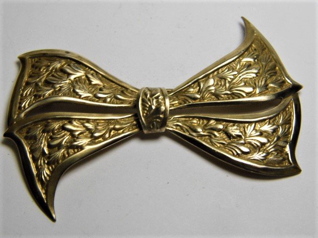 Big Bold Beautiful Brass Bow Brooch (1 of 5)