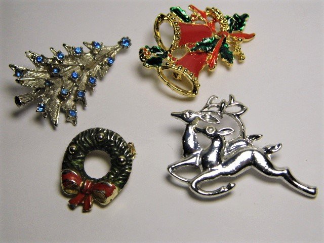 Four Holiday Pins (1 of 4)