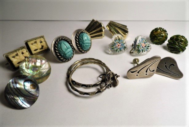 8 Pair Antique or Vintage Earrings Lucite Jade Silver (1 of 13)