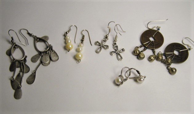 5 Pair Vintage Hook Earrings (1 of 7)