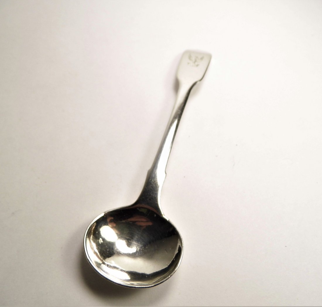 Period Georgian Sterling Silver Caddy Spoon circa 1740 (1 of 5)