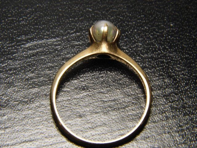 Vintage 10 Karat Gold Solitaire Pearl Ring (1 of 6)