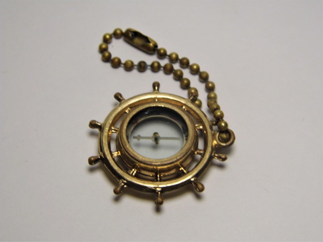 Vintage Brass Compass Keychain (1 of 4)