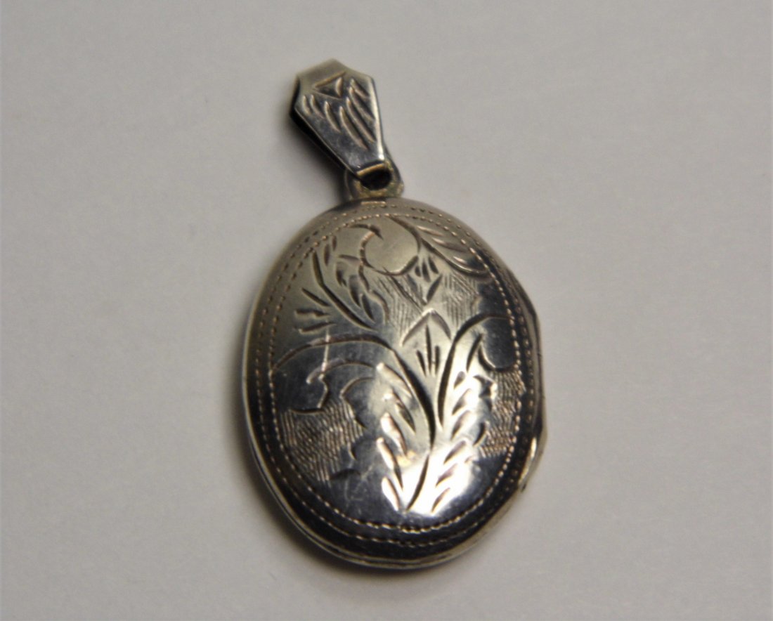 Vintage Sterling Silver Locket Necklace Pendant: Double window. Engraved both sides.