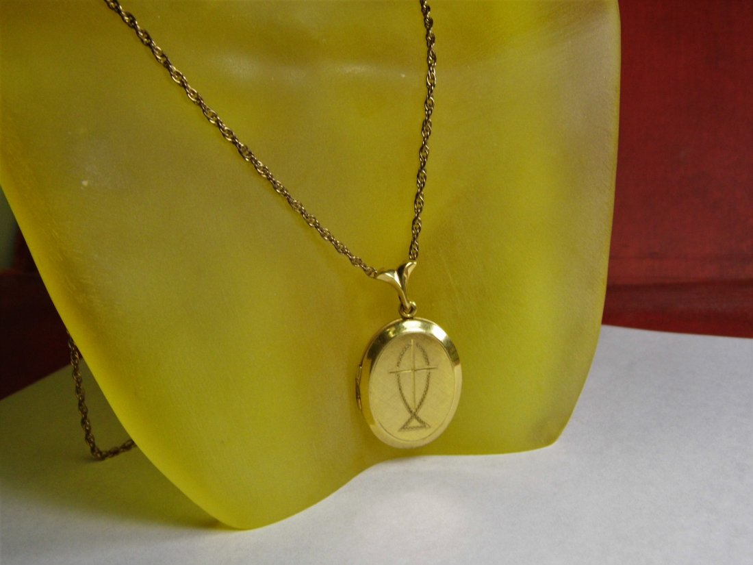 Vintage Gold Filled Fish Symbol Locket Pendant Necklace (1 of 7)