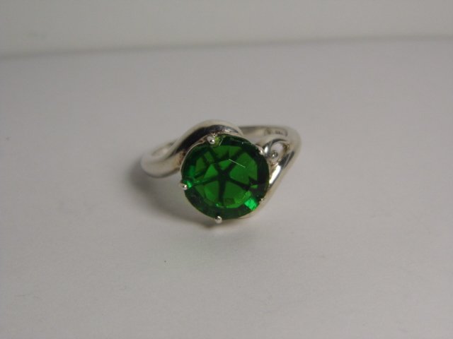 Vintage Sterling Silver Emerald Paste Ring sz 8 (1 of 5)