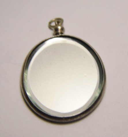 Antique Silver Bezeled Mirror Necklace Pendant: Dismountable pendant can be used as a photo/picture, memorial locket.