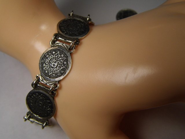 Vintage 950 Sterling Silver Pre-Columbian Style Bracele (1 of 6)