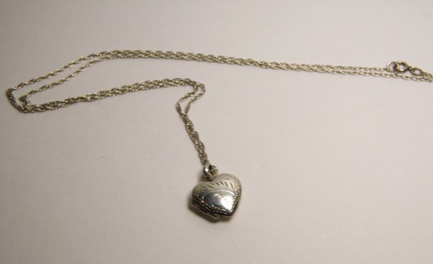 Sterling Silver Heart Double Locket 18 inch chain: Both chain and locket have sterling silver marks.