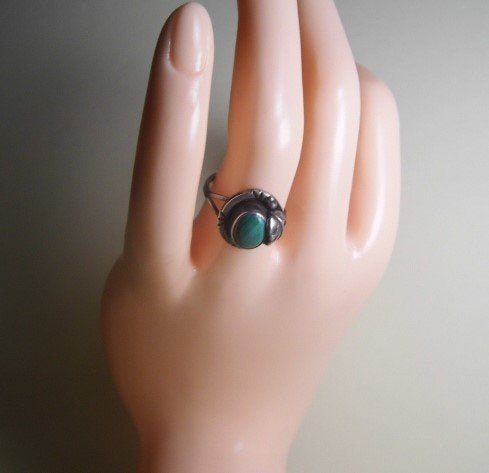 Native Mexican Sterling Silver Malachite Feather Ring (1 of 5)