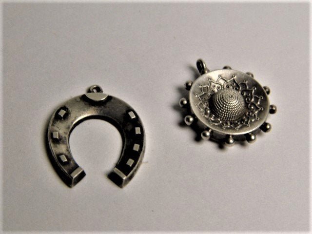 Two Antique Silver Bracelet Charms Pendants Horseshoe (1 of 4)