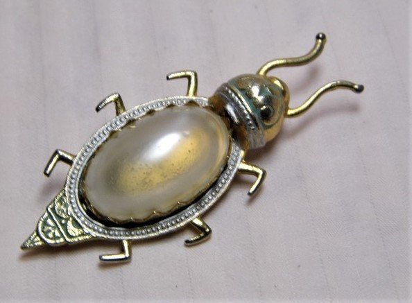 Vintage Bug Brooch Spain (1 of 4)