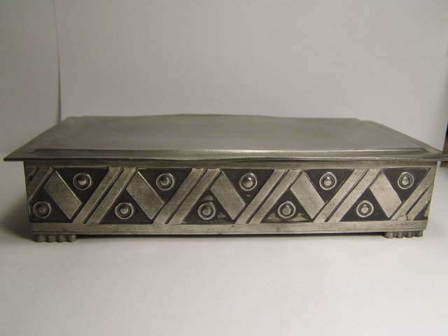 Period 1930 Tinn Pewter Box: Scandinavian origin, probably Sweden or Norway. Tinn is a city in Norway, but means pewter or the element tin in Gaelic, Irish, and roughly throughout Scandia. Tin is non-toxic to the human body, very