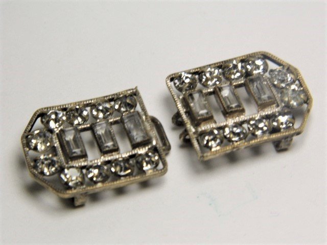 Pair Bohemian Rhinestone Buckles Czechoslovakia: Czechoslovakia, 1918-39, and 1945-93. From 1940 to 1945 part of the Third Reich of Germany. Now two independent republics, Czech and Slovak. No stones missing. Much more attractive than photos show.