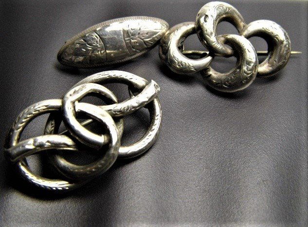 Three Victorian Celtic Knot Pretty Antique Silver Pins (1 of 4)