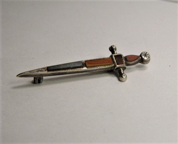 Antique Scottish Silver & Agate Sword Brooch: Beautiful early 1800's brooch pin. Marked Scotland and silver.