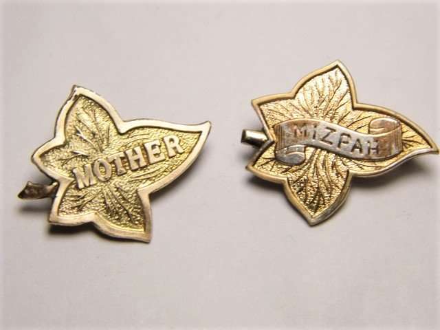 Antique Mother Mizpah Maple Leaf Pin Pair (1 of 4)