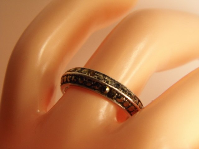 Vintage Enfilade Sterling Silver & Marcasite Ring 7 3/4: Marked sterlinf. No missing marcasite stones. Size 7 3/4