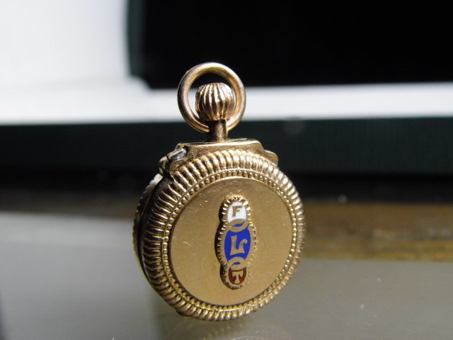 Antique Gold Plate Odd Fellows Watch Form Double Locket: FLT, Friendship Love Truth, motto of the International Order of Odd Fellows. Good hinge. Shuts securely.