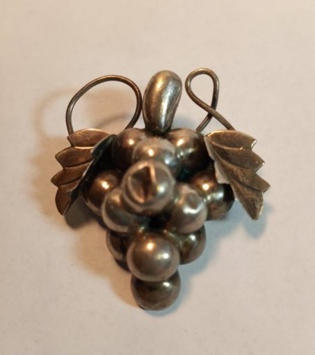 Mexican Vintage Sterling Silver Taxco Pin Grape Cluster (1 of 4)