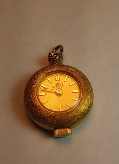 Vintage Bucherer Swiss Made Pendant Watch Fine: Keeps very good time. Like new condition.