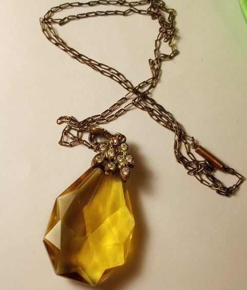 Beeyoodeeful Czechoslovakia Bohemian Pendant Necklace (1 of 7)