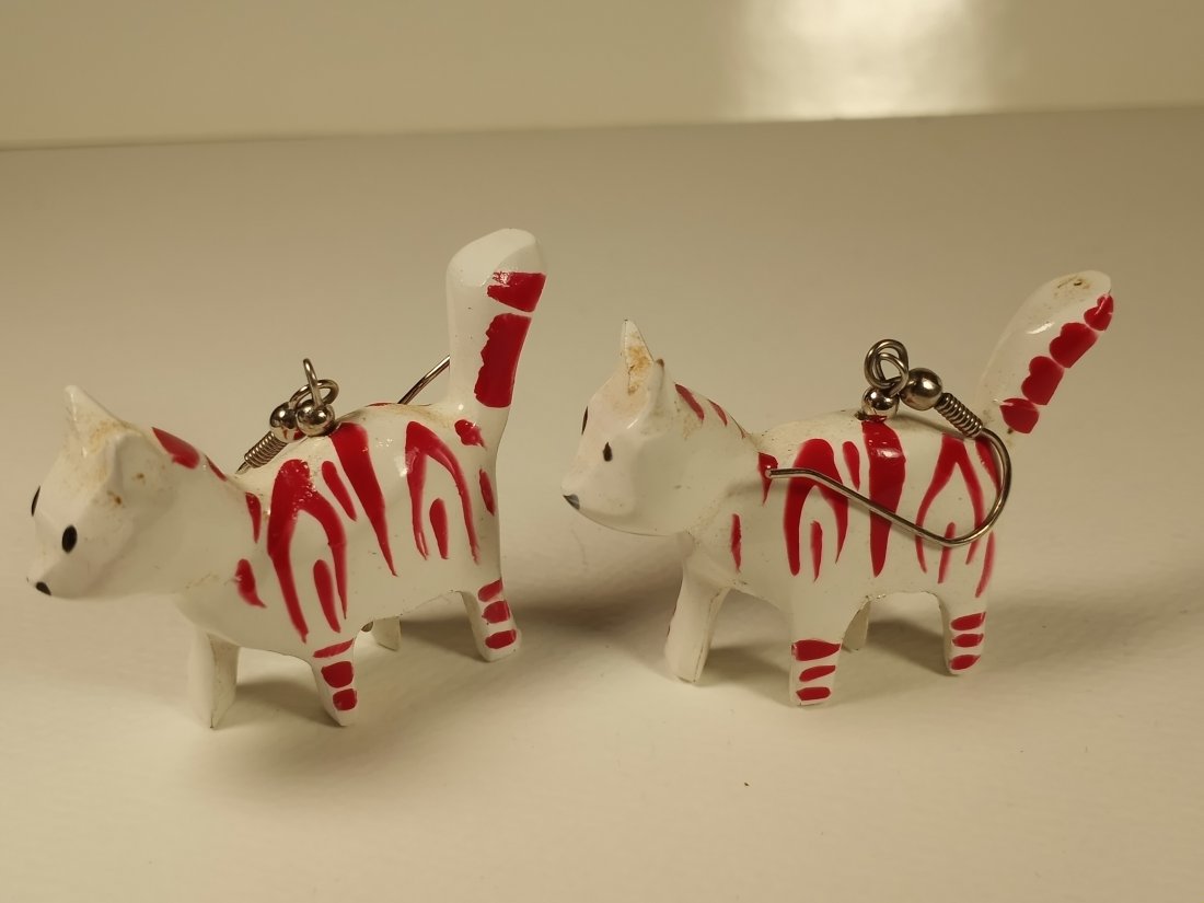 Pair Carved Wood Enamel Kitty Cat Earrings (1 of 2)