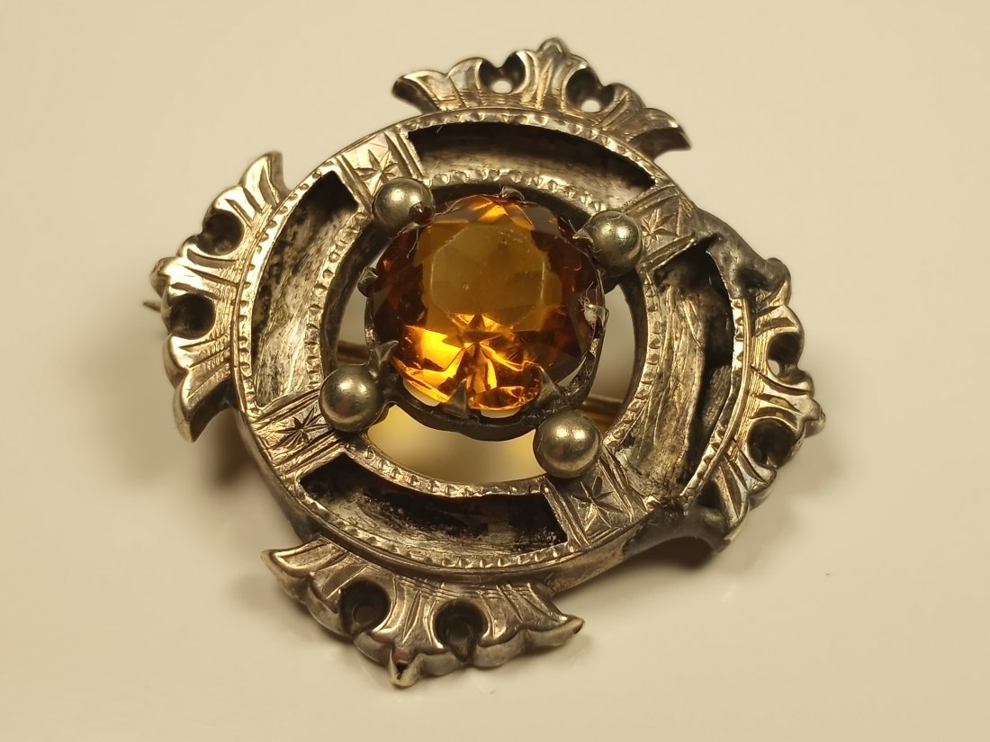 Antique Very Early British Silver Brooch: Very early silver mark. Fine citrine stone. Once had stones surrounding center.