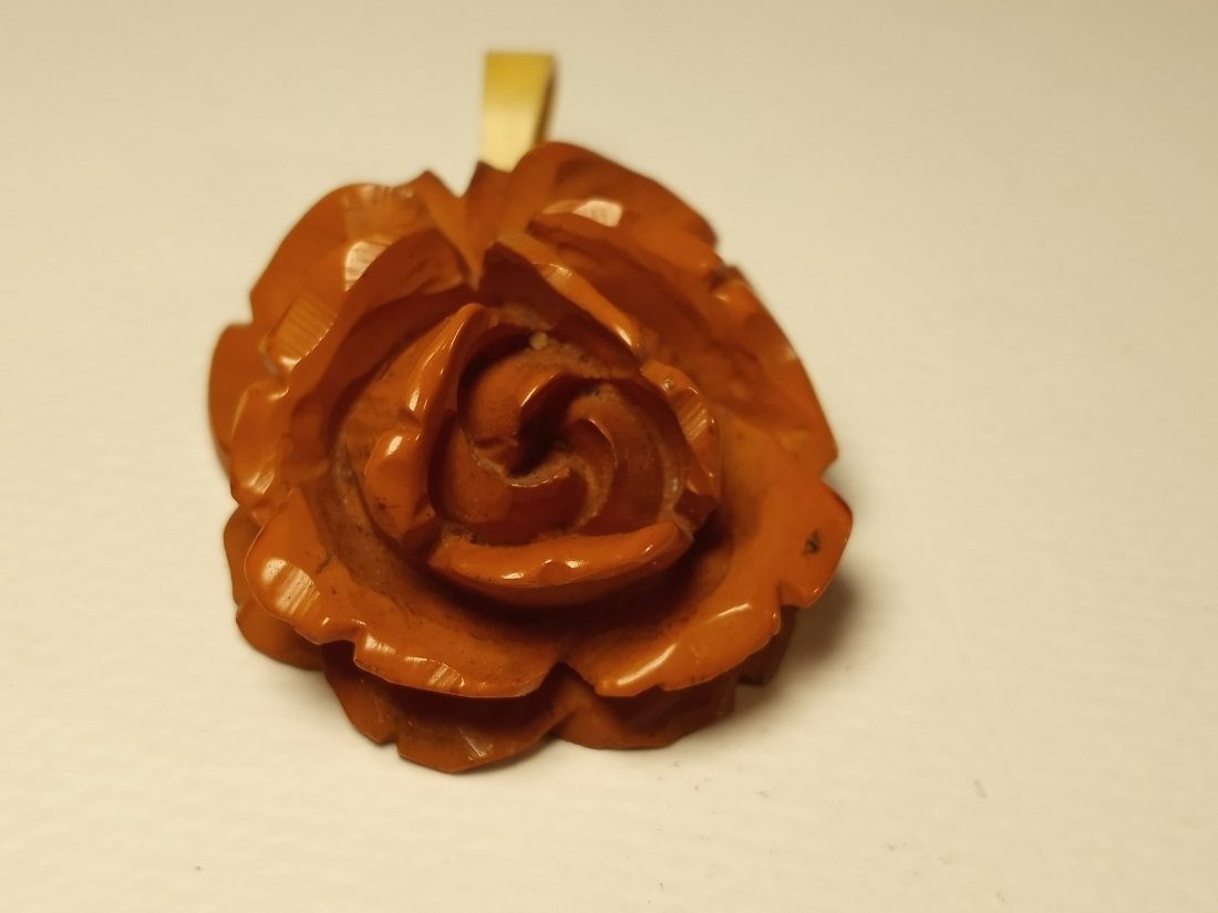 1930's Carved Caramel Bakelite Floral Necklace Pendant: No chips or breaks. Nice bail for chain.